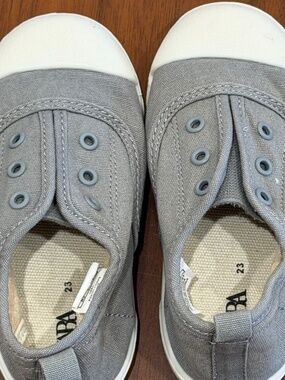 Zara Gray Sneakers | Kids Size 23 | No Ties | Never Used